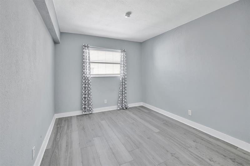 Image 15 of 46 For 2741 8th Ave  15