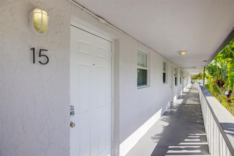 Image 18 of 46 For 2741 8th Ave  15