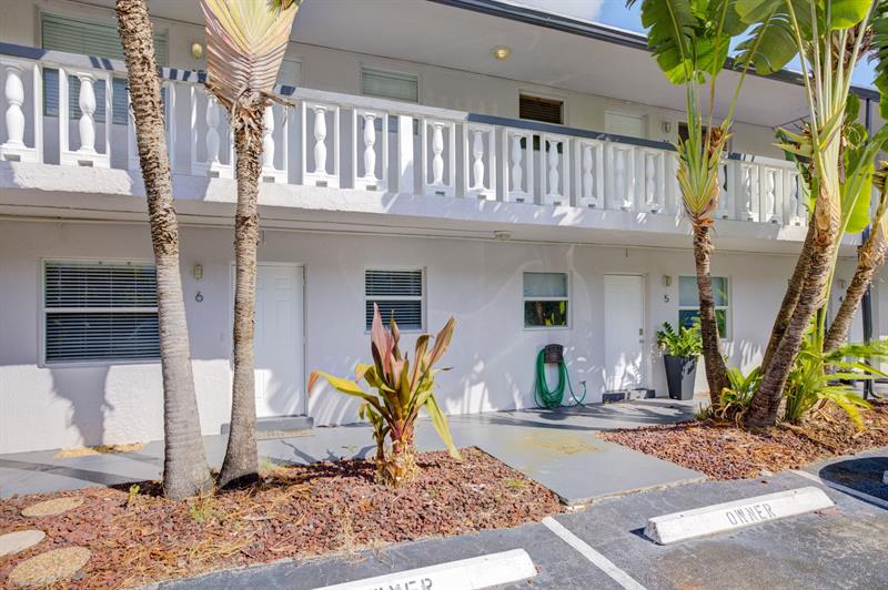 Image 31 of 46 For 2741 8th Ave  15