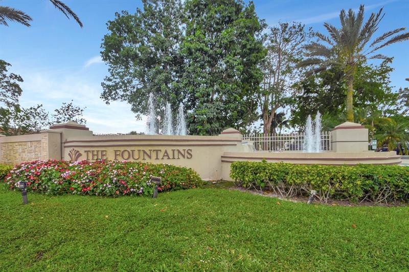 Image 63 of 75 For 5334 Fountains Dr  221