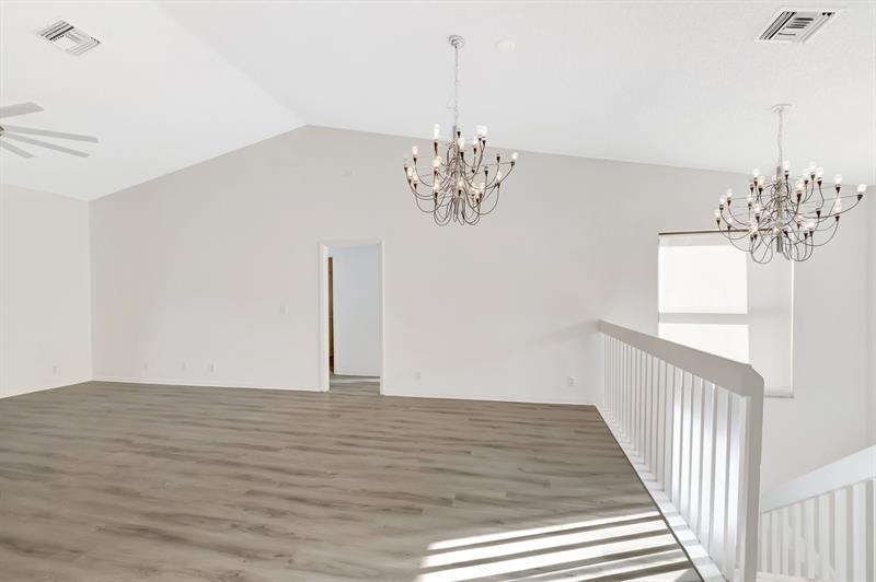 Image 8 of 75 For 5334 Fountains Dr  221