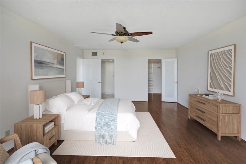 Image 14 of 29 For 3051 48th St  703