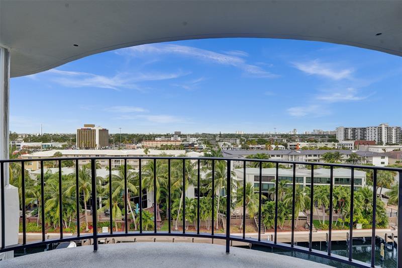 Image 15 of 29 For 3051 48th St  703