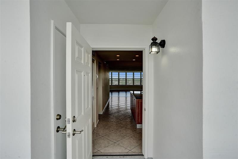 Image 24 of 29 For 3051 48th St  703