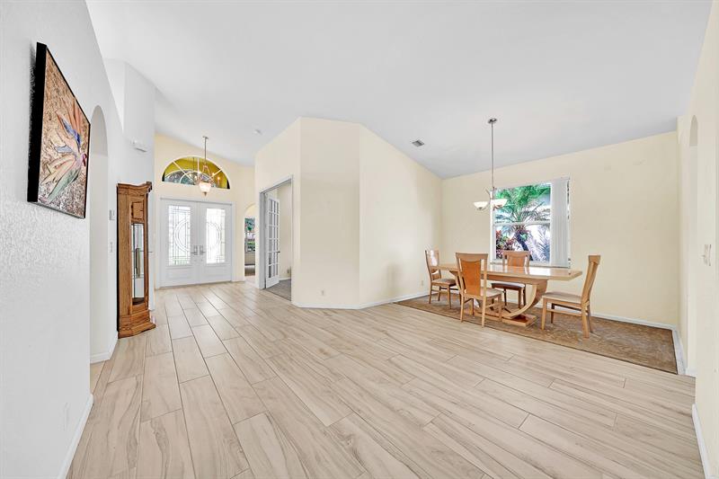 Image 17 of 60 For 10410 Gold Leaf Dr