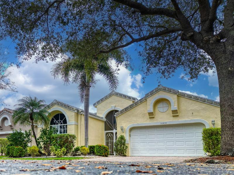 Image 2 of 60 For 10410 Gold Leaf Dr