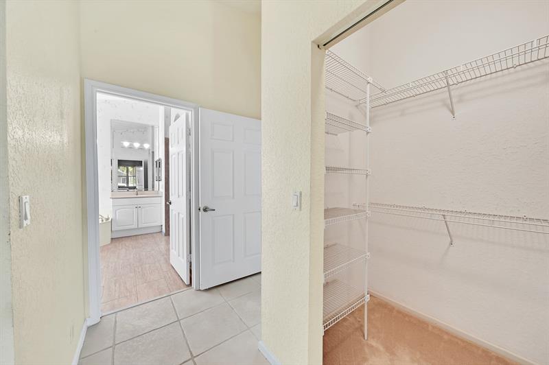 Image 35 of 60 For 10410 Gold Leaf Dr