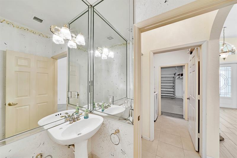 Image 42 of 60 For 10410 Gold Leaf Dr