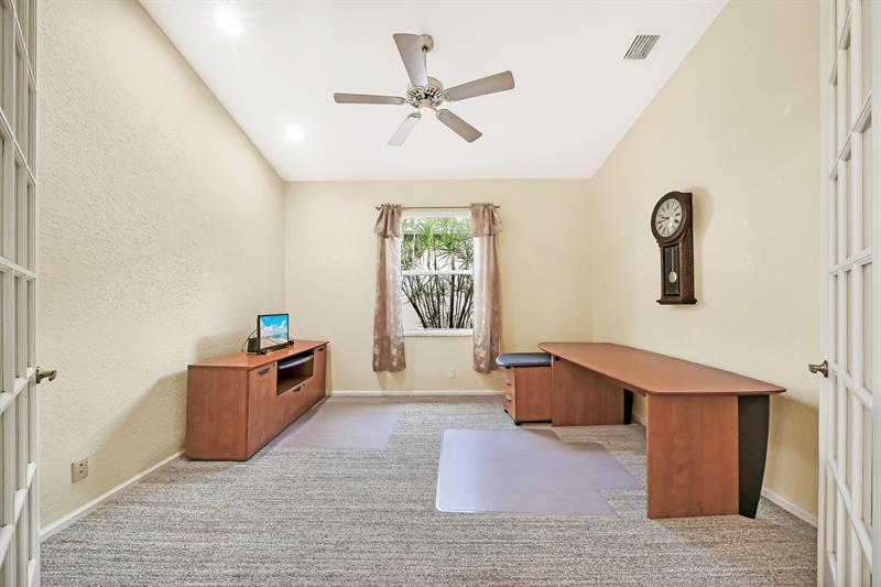 Image 7 of 60 For 10410 Gold Leaf Dr