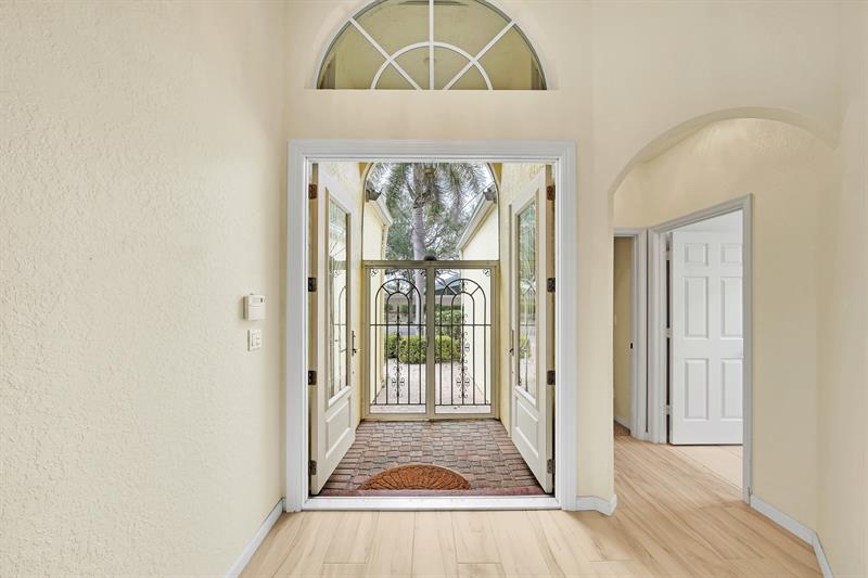 Image 9 of 60 For 10410 Gold Leaf Dr