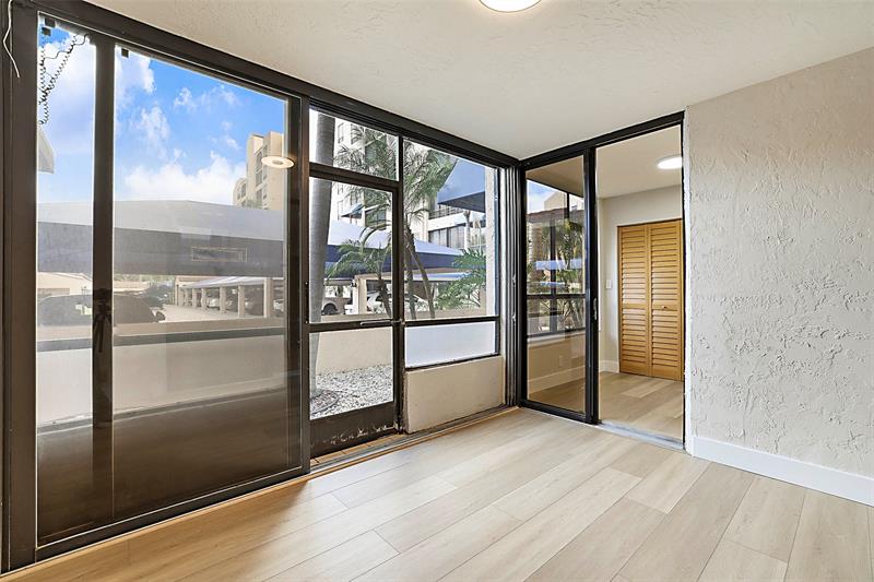 Image 14 of 42 For 7186 Promenade Dr  101