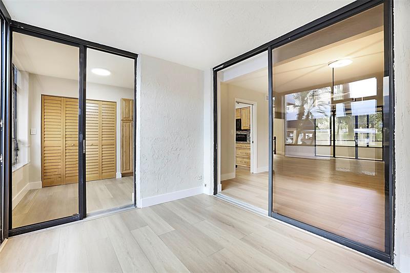 Image 15 of 42 For 7186 Promenade Dr  101