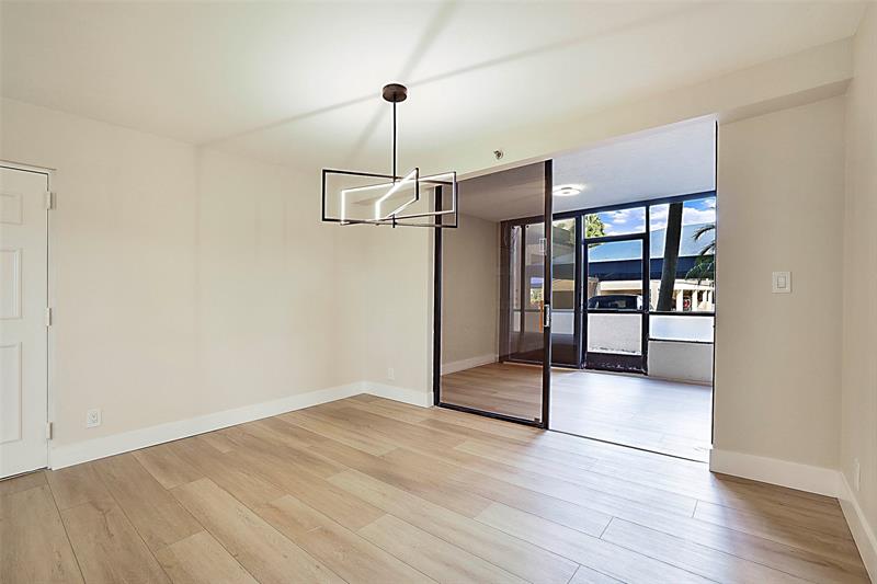 Image 16 of 42 For 7186 Promenade Dr  101