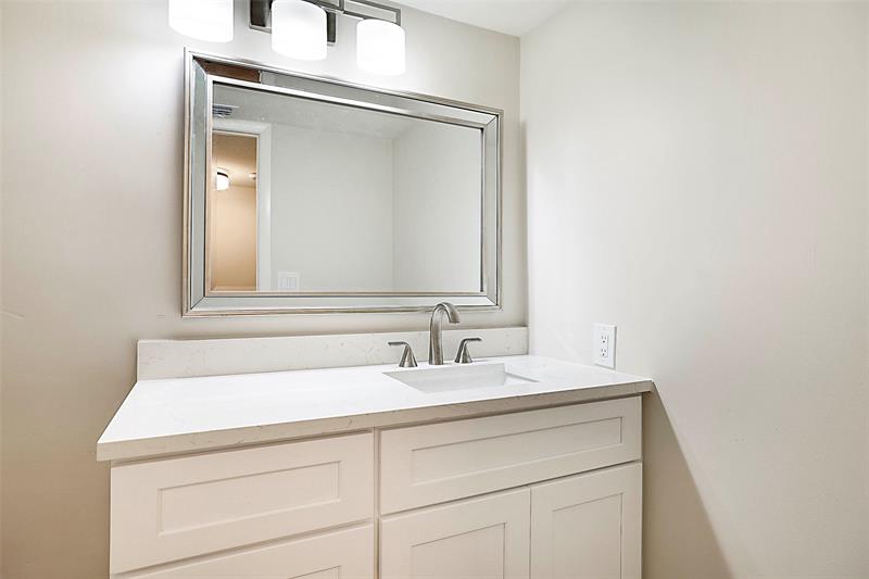 Image 21 of 42 For 7186 Promenade Dr  101