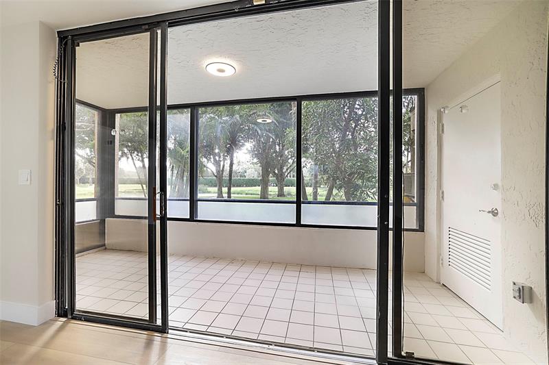 Image 33 of 42 For 7186 Promenade Dr  101