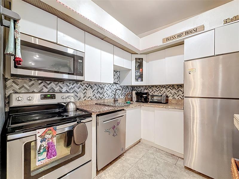 Image 11 of 47 For 10443 Clairmont Cir  203