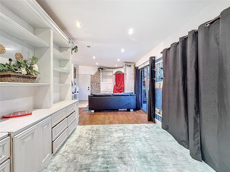 Image 24 of 47 For 10443 Clairmont Cir  203
