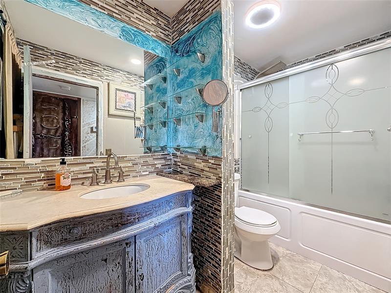 Image 33 of 47 For 10443 Clairmont Cir  203