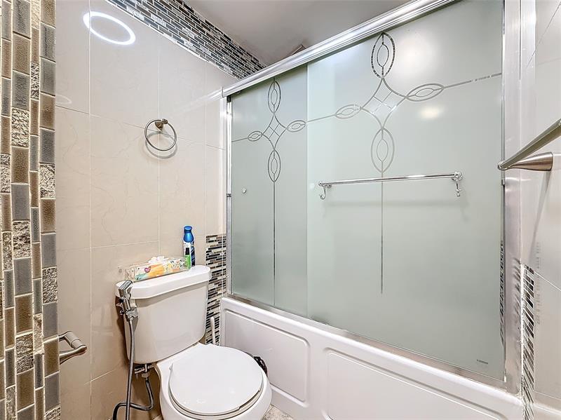 Image 34 of 47 For 10443 Clairmont Cir  203