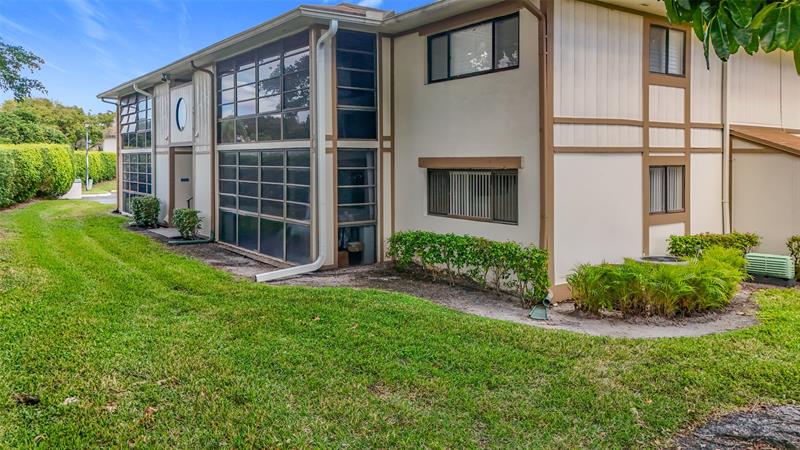 Image 42 of 47 For 10443 Clairmont Cir  203