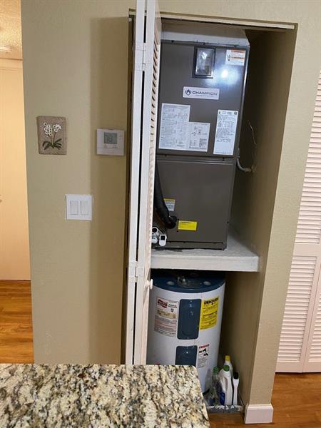Image 23 of 29 For 7515 79th Ave  311