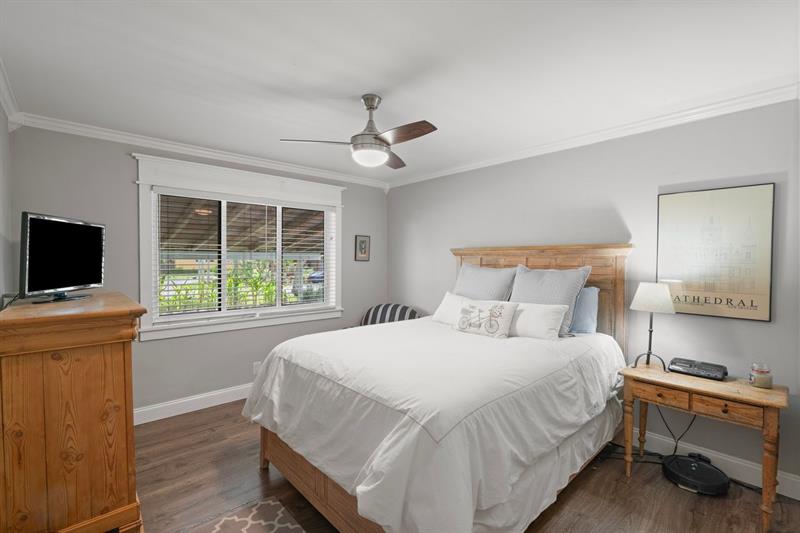 Image 15 of 27 For 401 21st St  