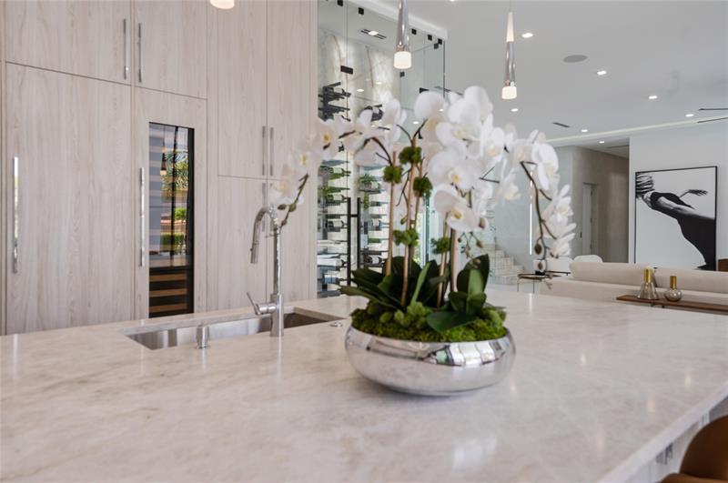 Image 20 of 91 For 948 Banyan Drive