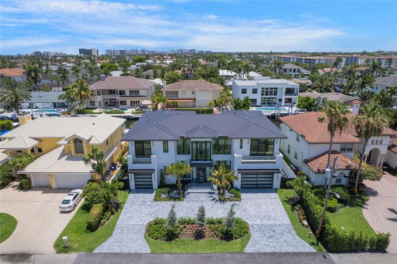 Image 4 of 91 For 948 Banyan Drive