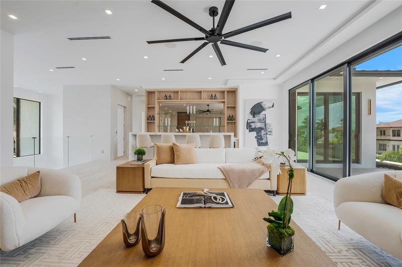 Image 52 of 91 For 948 Banyan Drive