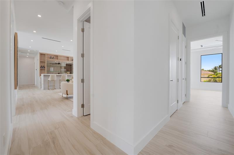Image 58 of 91 For 948 Banyan Drive