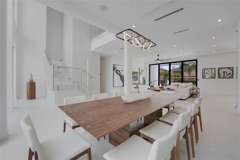 Image 6 of 91 For 948 Banyan Drive
