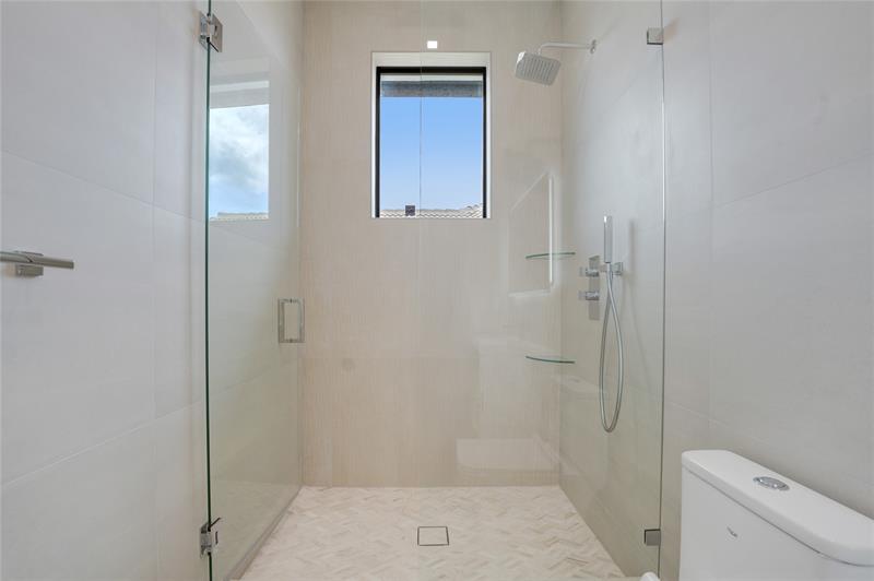 Image 64 of 91 For 948 Banyan Drive