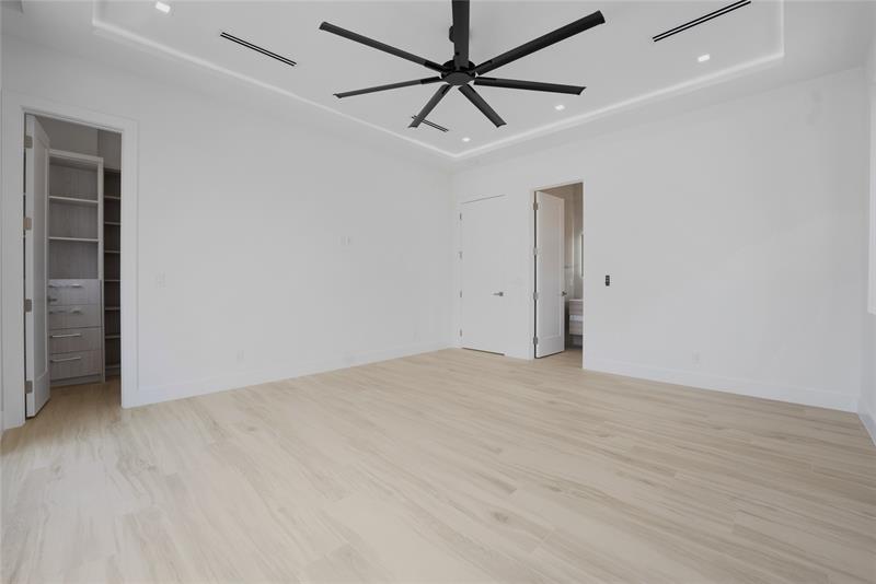 Image 71 of 91 For 948 Banyan Drive