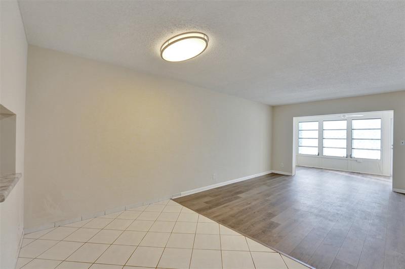 Image 23 of 75 For 7897 Golf Circle Dr  105