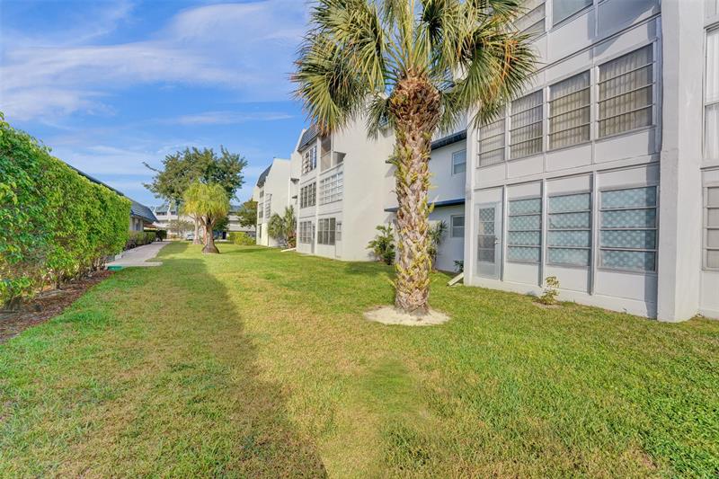 Image 3 of 75 For 7897 Golf Circle Dr  105