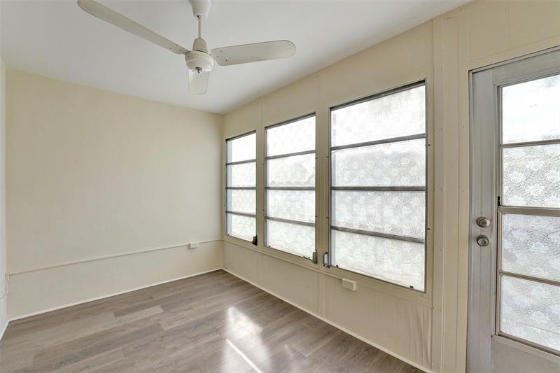 Image 33 of 75 For 7897 Golf Circle Dr  105