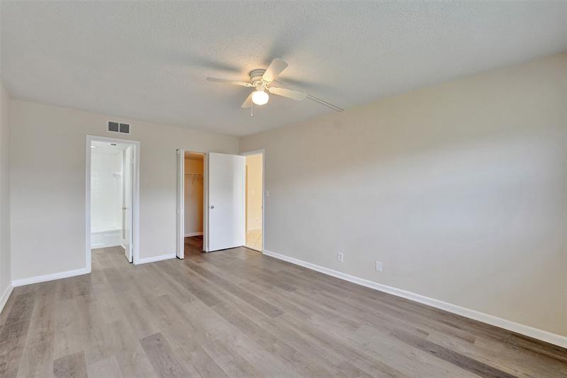 Image 35 of 75 For 7897 Golf Circle Dr  105