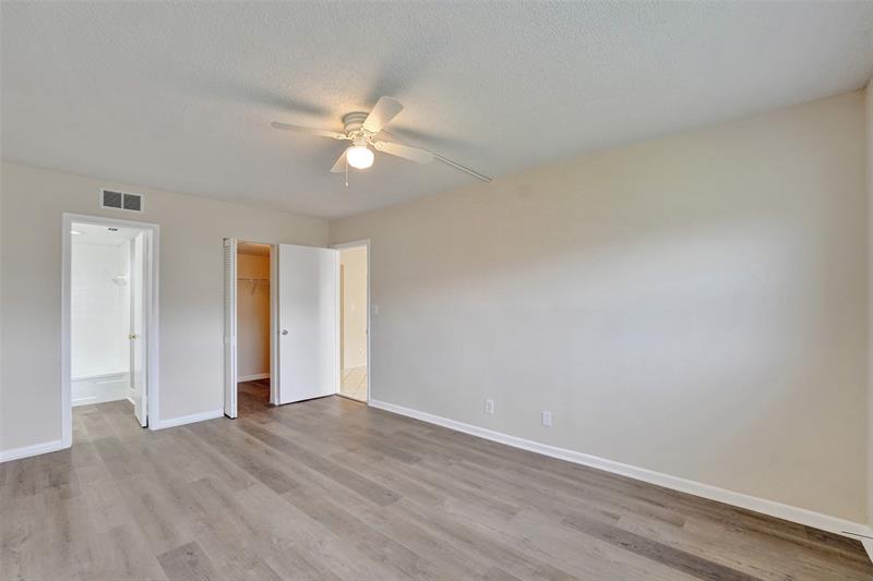 Image 39 of 75 For 7897 Golf Circle Dr  105