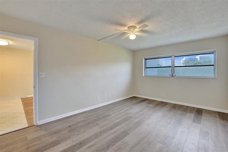 Image 42 of 75 For 7897 Golf Circle Dr  105