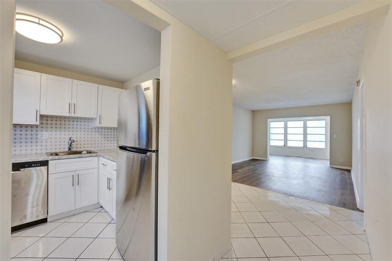 Image 6 of 75 For 7897 Golf Circle Dr  105