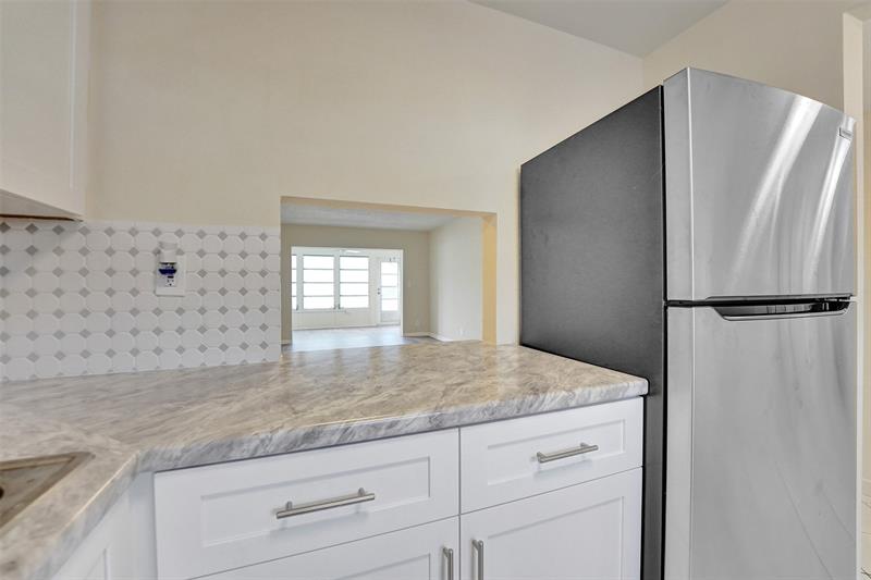 Image 8 of 75 For 7897 Golf Circle Dr  105