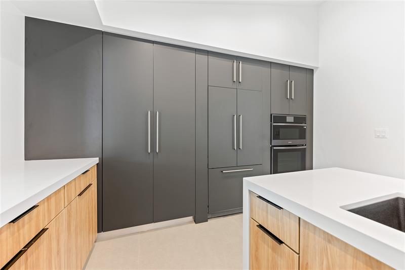 Image 16 of 43 For 15901 54 Place