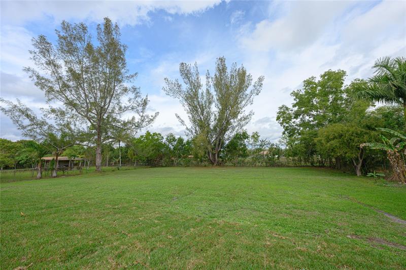 Image 42 of 43 For 15901 54 Place