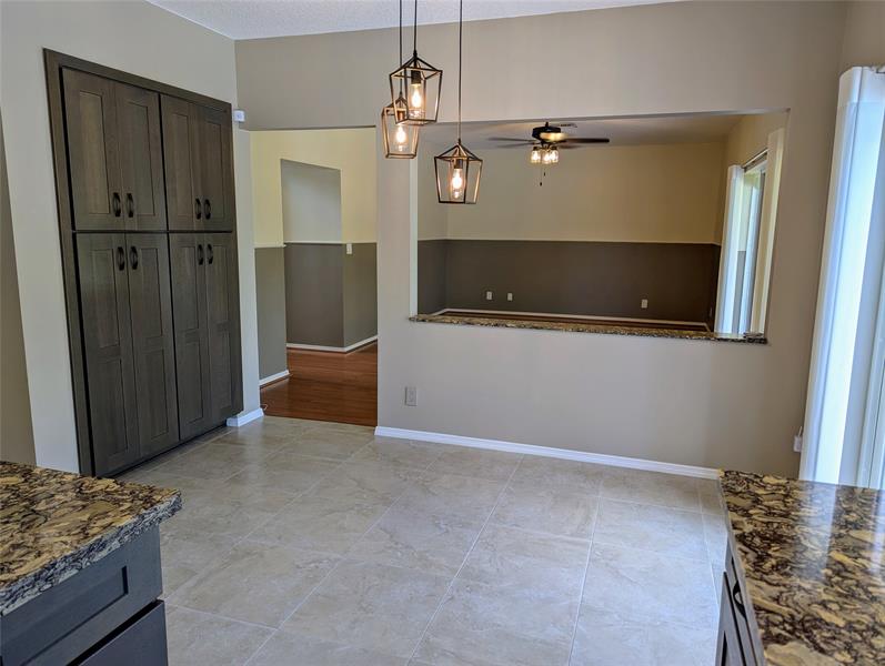 Image 12 of 55 For 10155 Grove Ln
