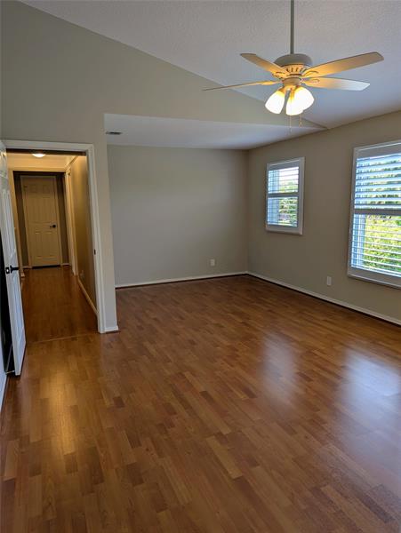 Image 31 of 55 For 10155 Grove Ln