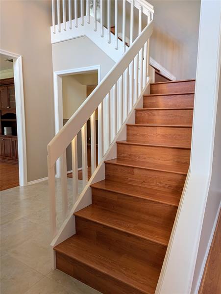Image 5 of 55 For 10155 Grove Ln