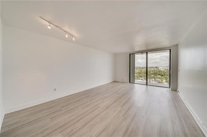 Image 4 of 30 For 2350 135th St  1212