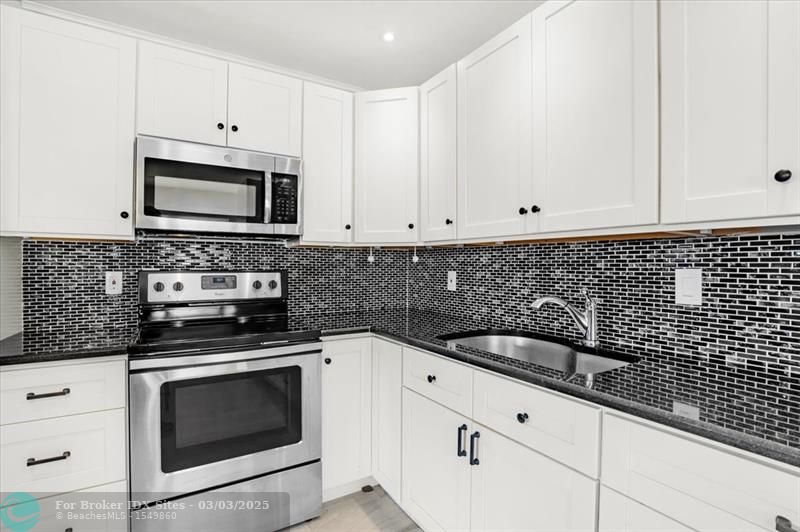 Image 19 of 26 For 15 Seville Drive  A
