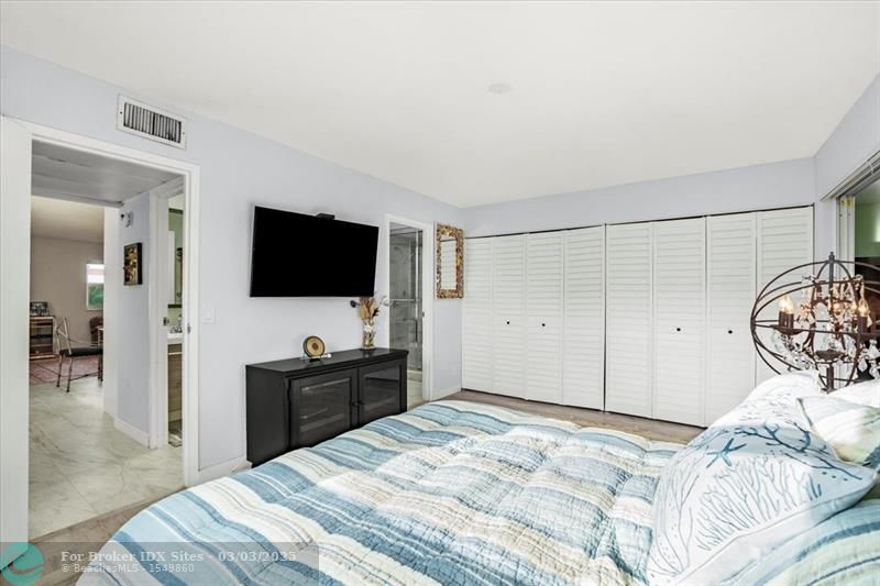 Image 21 of 26 For 15 Seville Drive  A