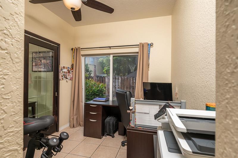 Image 18 of 49 For 5048 136th Ave